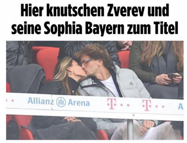 图片报：兹维列夫来到现场观看了拜仁对阵多特的比赛，与女友亲吻了起来