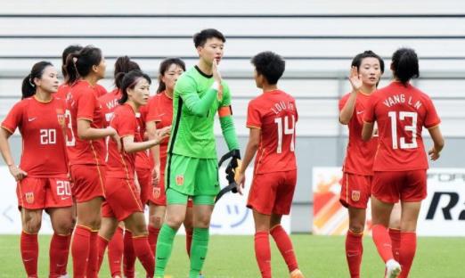 足球报：如此大规模地留洋，对中国女足是首次