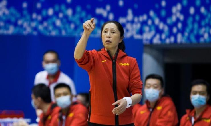 郑薇：中国女篮得保持亚洲巅峰的地位，不轻易让对手夺走冠军