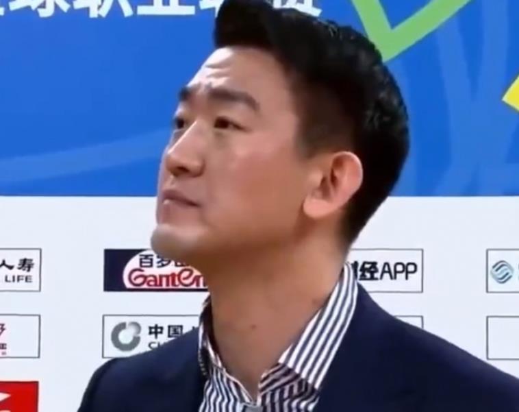 王博反驳球迷只因输得有点沮丧，他有点情绪化