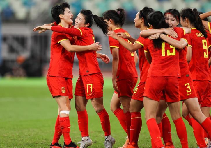 东体：中国女足应尽快确定主教练，明年能安排13场热身赛