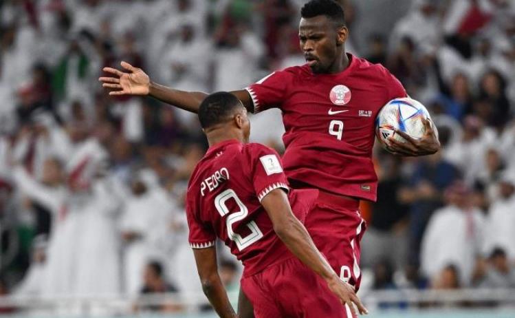 体坛：卡塔尔队伤病缠身换将，唯一一名世界杯进球球员因伤退役